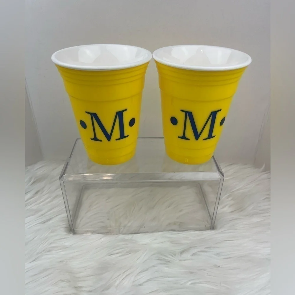 NEW Double Wall Insulated Party Cups Set of 2 Monogrammed “M” Reusable Beer Pong